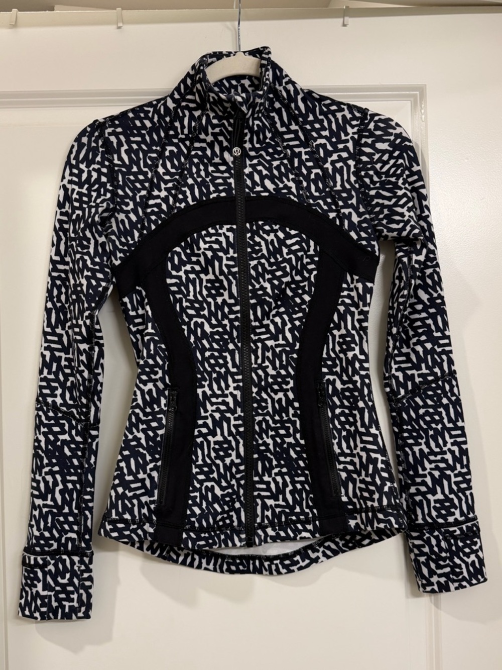 lululemon athletica Black and White Patterned Zip-Up Jacket